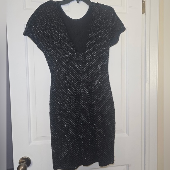 Carmen Marc Valvo Black Beaded Dress SS Size XS Deep V Back Shoulder Pads EUC - Picture 5 of 7